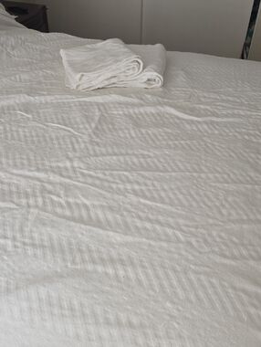 Docofil White Textured Cotton Duvet Bedding King Set - Brand: 100"/90"
